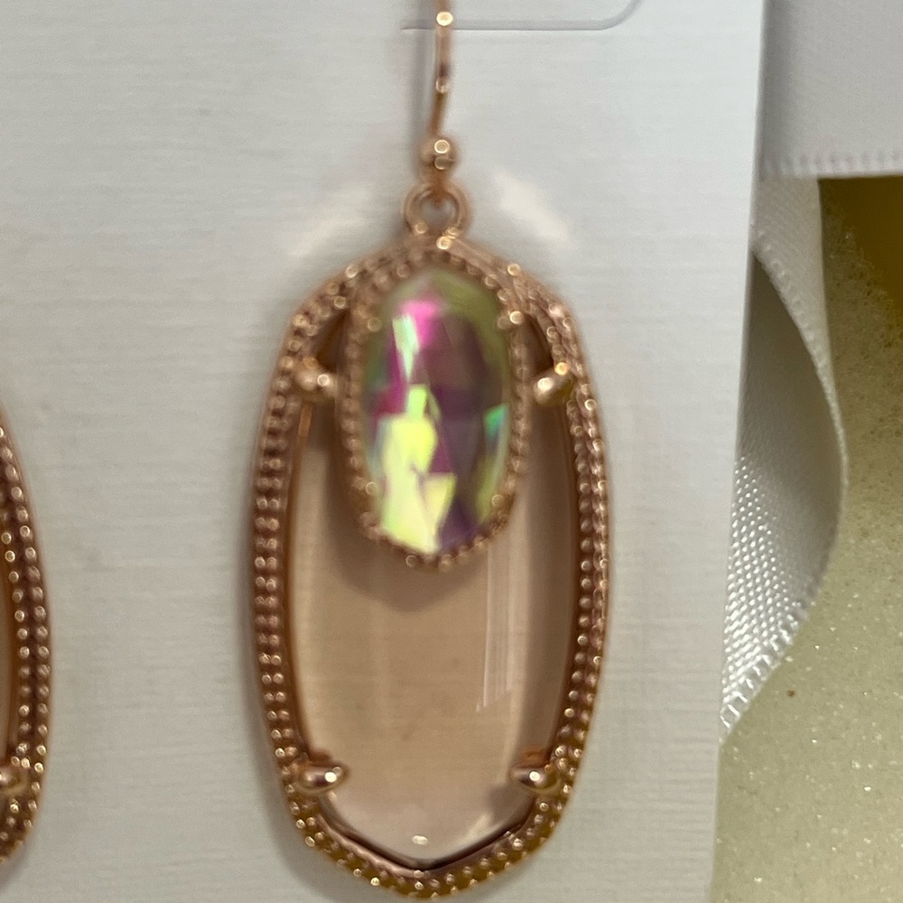 NWT Kendra Scott RARE & Retired Emmy Earrings Clear Peach & Dichroic in ROSE GLD - Picture 14 of 17